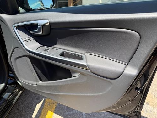 2012 Volvo S60 T5 — photo 25