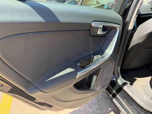 2012 Volvo S60 T5 — photo 32
