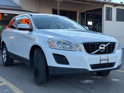 2013 Volvo Xc60 — photo 12