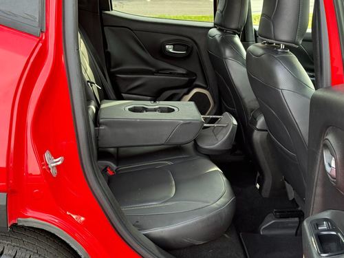 2015 Jeep Renegade — photo 27