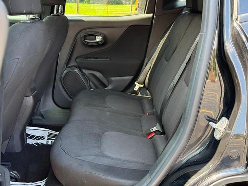 2019 Jeep Renegade — photo 21