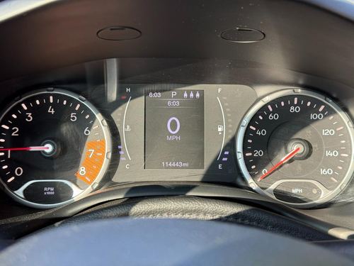 2019 Jeep Renegade — photo 29