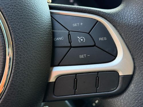 2019 Jeep Renegade — photo 30