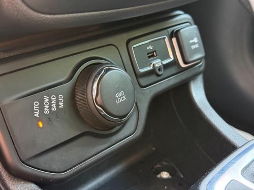 2019 Jeep Renegade — photo 34