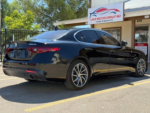 2017 Alfa Romeo Giulia — photo 8