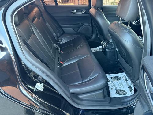 2017 Alfa Romeo Giulia — photo 30