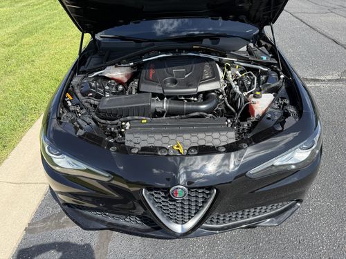 2017 Alfa Romeo Giulia — photo 3