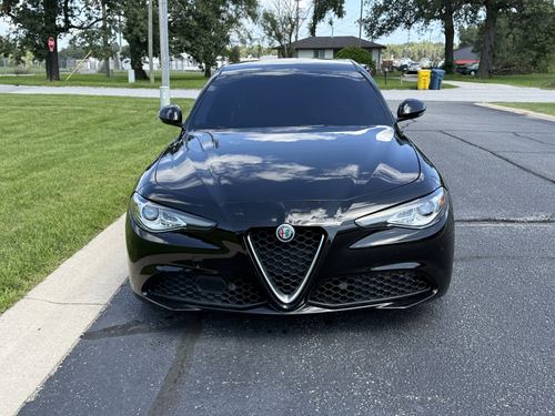 2017 Alfa Romeo Giulia — photo 6