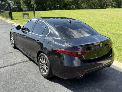 2017 Alfa Romeo Giulia — photo 10