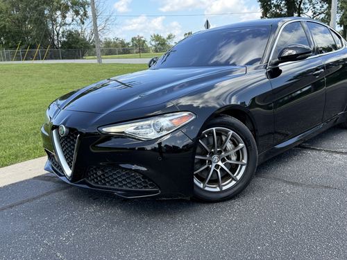 2017 Alfa Romeo Giulia — photo 16