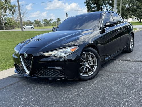 2017 Alfa Romeo Giulia — photo 17