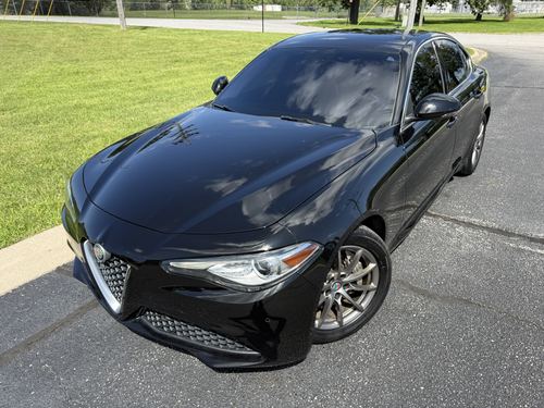 2017 Alfa Romeo Giulia — photo 18
