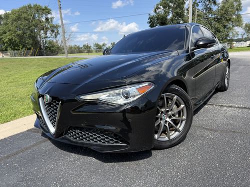 2017 Alfa Romeo Giulia — photo 19