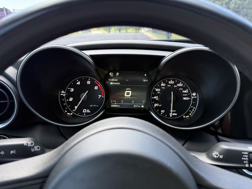 2017 Alfa Romeo Giulia — photo 20