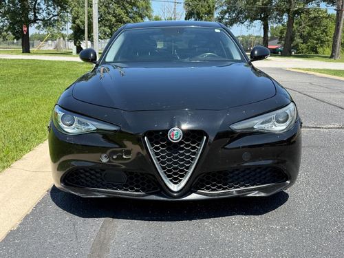 2017 Alfa Romeo Giulia — photo 8