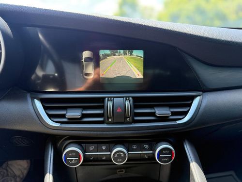 2017 Alfa Romeo Giulia — photo 22