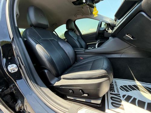 2017 Alfa Romeo Giulia — photo 44
