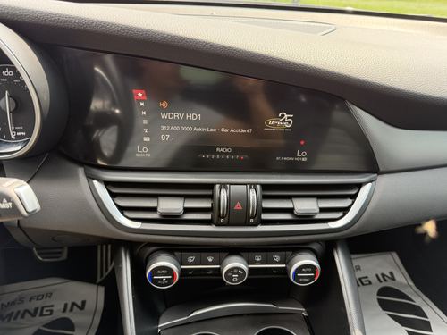 2017 Alfa Romeo Giulia — photo 23