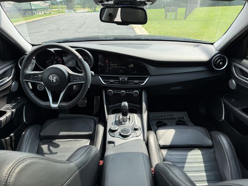 2017 Alfa Romeo Giulia — photo 33