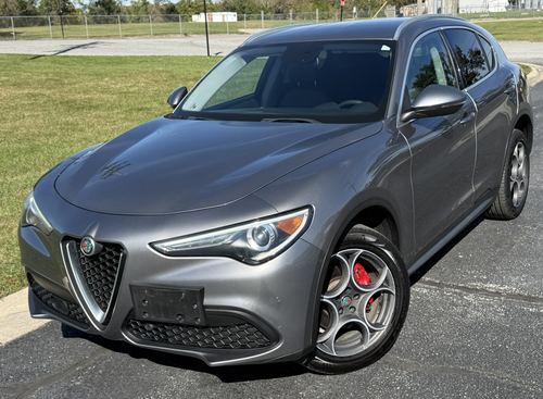 2018 Alfa Romeo Stelvio — photo 1