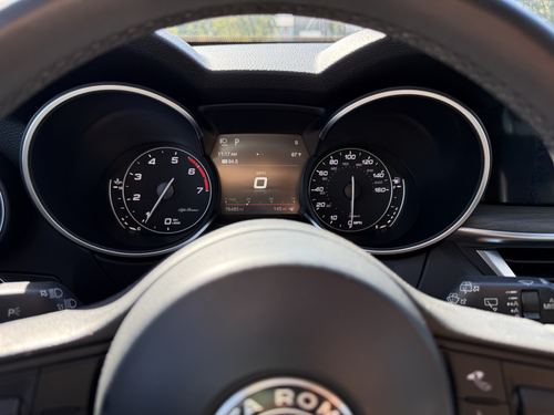 2018 Alfa Romeo Stelvio — photo 21