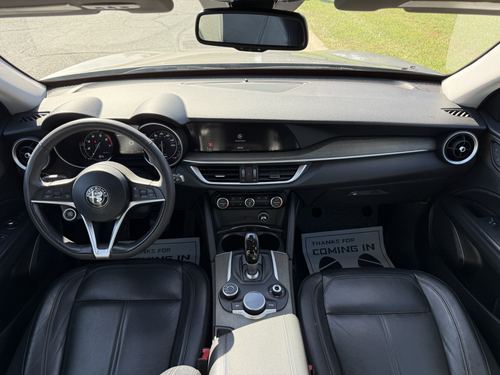 2018 Alfa Romeo Stelvio — photo 31