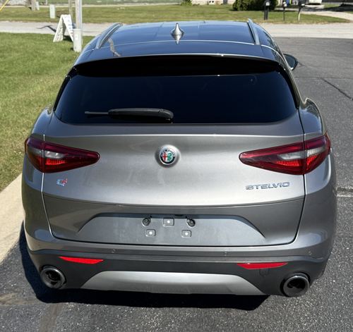 2018 Alfa Romeo Stelvio Ti — photo 40